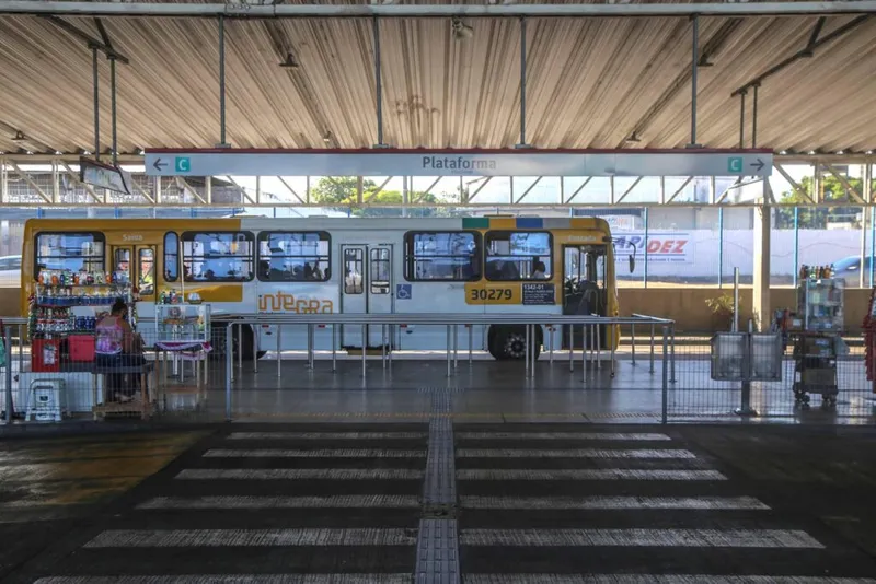 Treze linhas de ônibus de Salvador terão reforço a partir desta terça-feira (22)