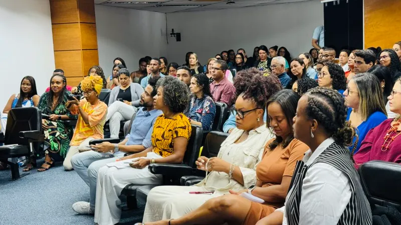 Evento da Semge celebra o Julho das Pretas e fortalece luta por equidade no serviço público