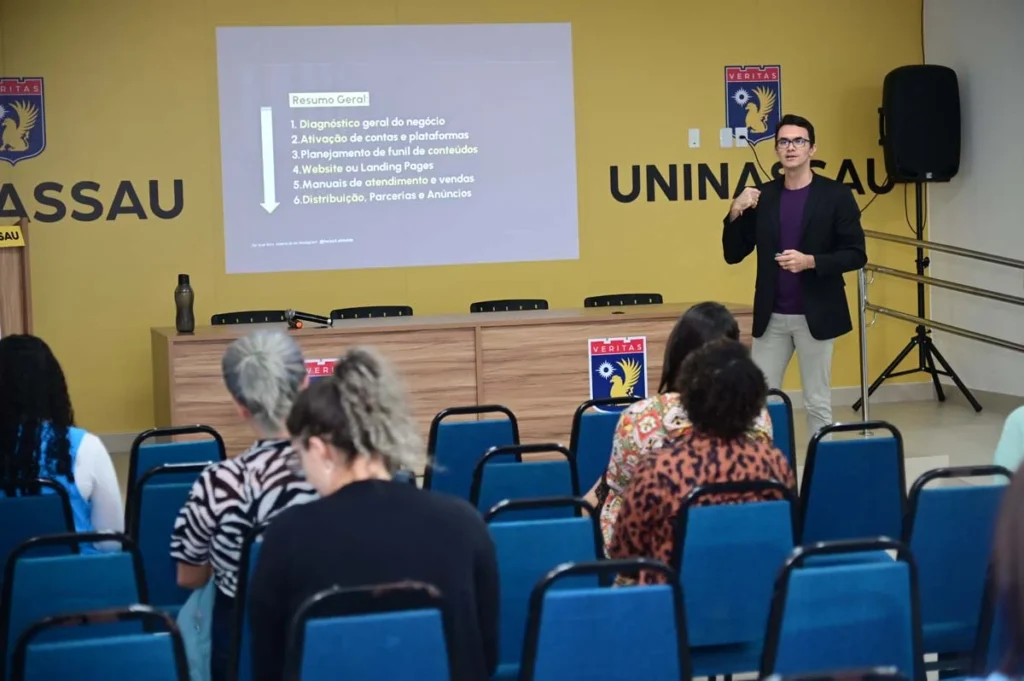 Gestão de redes sociais é tema de workshop promovido pela Prefeitura em parceria com a Faculdade Uninassau