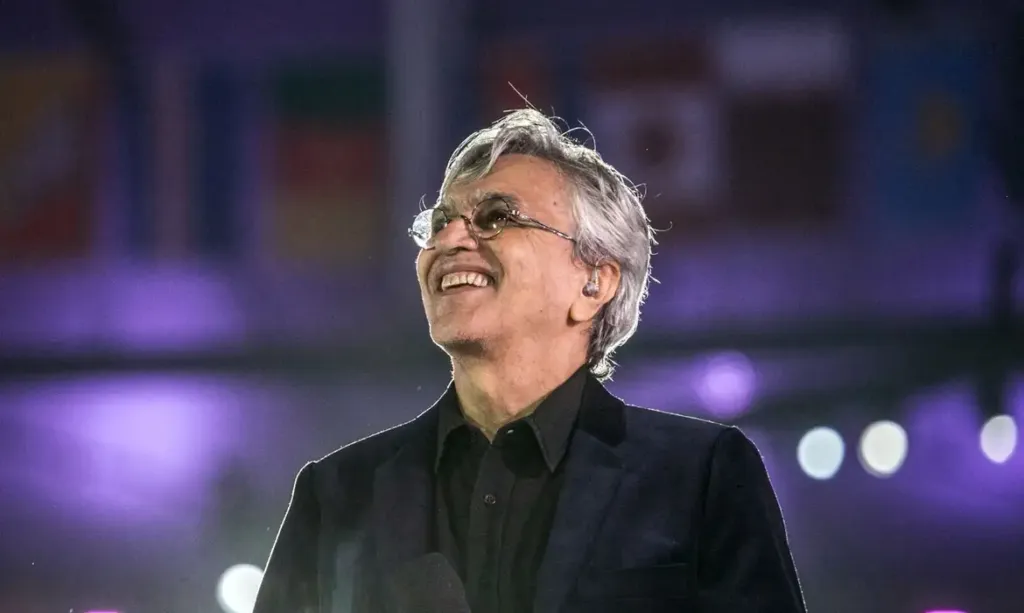 Caetano Veloso será homenageado com Medalha Tiradentes no RJ