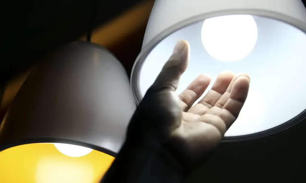 Setembro continua com bandeira tarifária mais cara na conta de luz