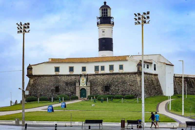 Bienal do Lixo ocupa a Barra com arte e sustentabilidade entre 4 e 7 de setembro