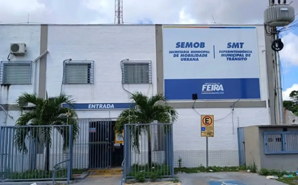 Semob deve informar à Câmara número de passes livres concedidos a portadores de anemia falciforme e fibromialgia