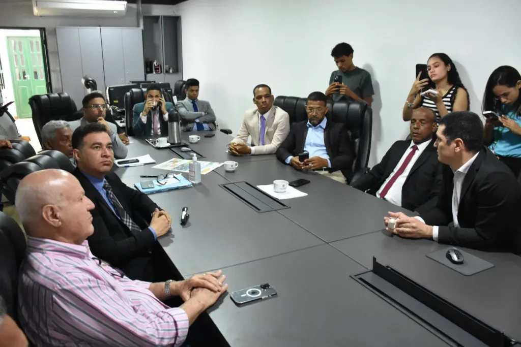 Empresários pedem apoio da Câmara ao Projeto Trem Feira-Salvador