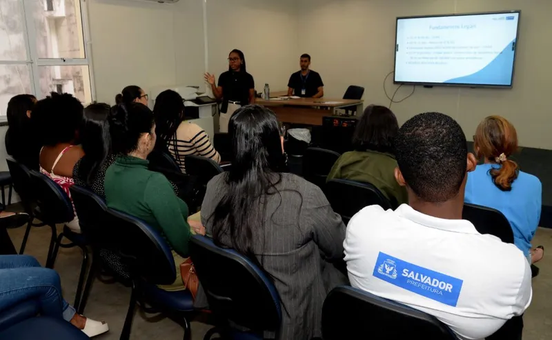 Sempre promove capacitação para profissionais que atuam no acolhimento de crianças e adolescentes