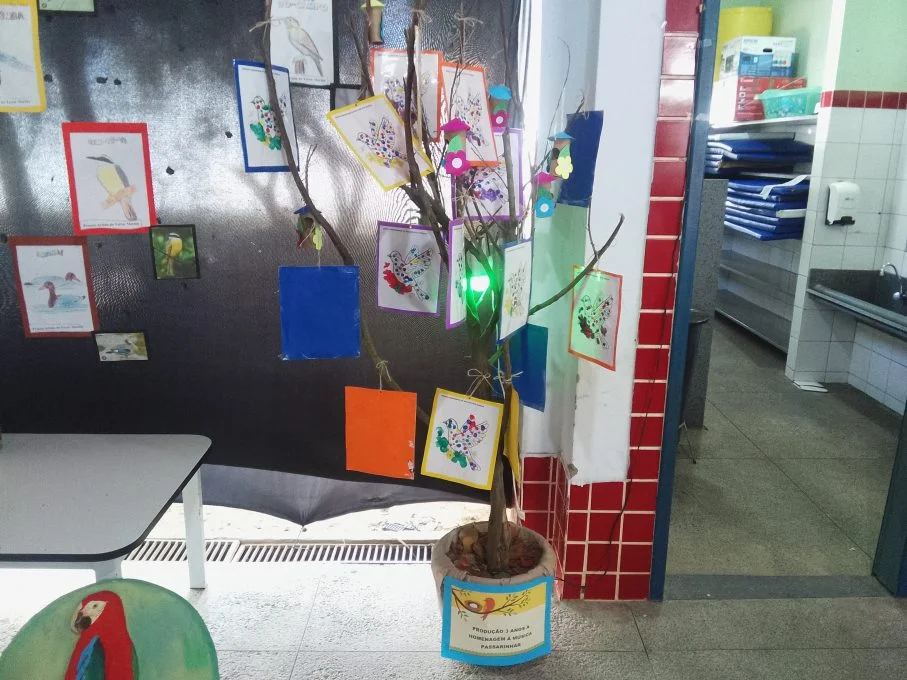 Centro Municipal de Educação Infantil realiza culminância do Projeto Artistas da Terra com  homenagem a Marlua