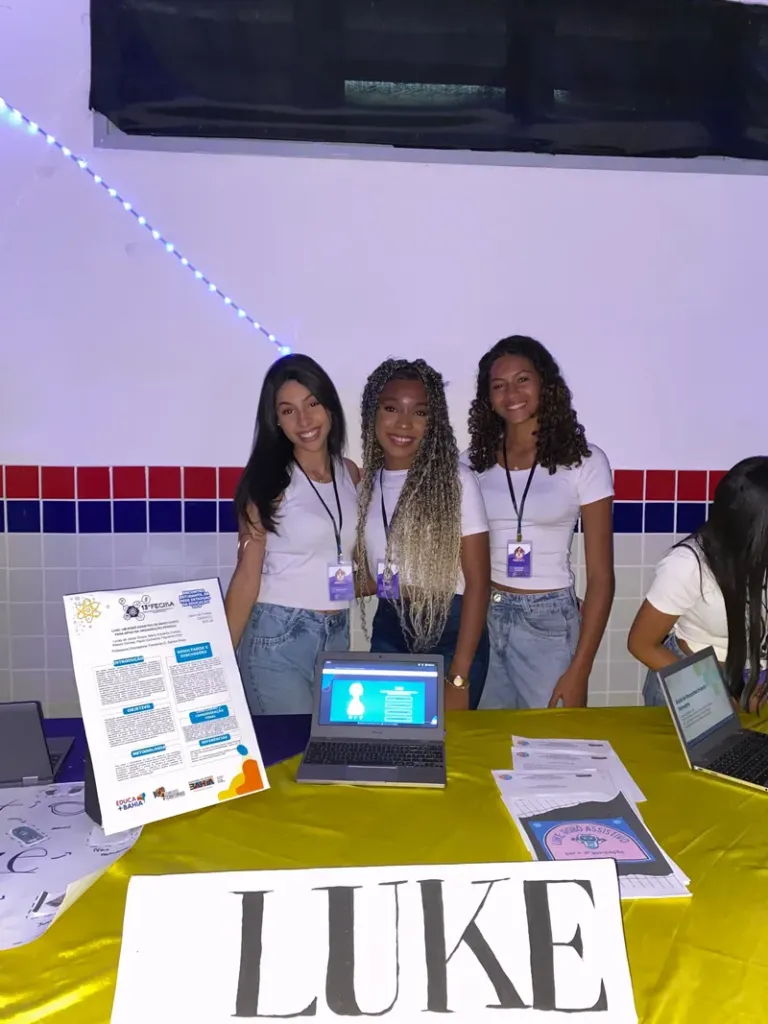 Feira destaca inovação e robótica em escola estadual de Educação Profissional de Lauro de Freitas